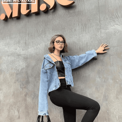 Quần leggin màu đen kèm túi giấy lựng thun