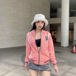 Áo khoác nữ thêu chữ B vải bố nhung mịn - KG278