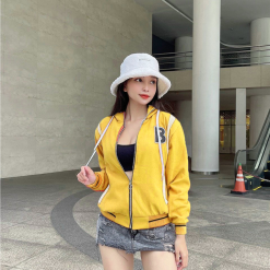 Áo khoác nữ thêu chữ B vải bố nhung mịn