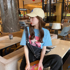 Áo thun kiểu nữ form suông vừa in hình cô gái - AG1163