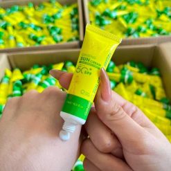 Kem Chống Nắng Rễ Sâm Nicos Beauty Mini 15g - 8938549741059