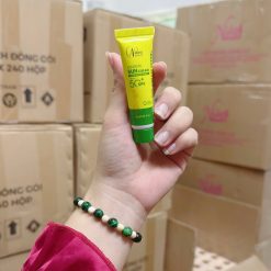 Kem Chống Nắng Rễ Sâm Nicos Beauty Mini 15g - 8938549741059