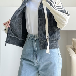 Áo khoác nữ dáng lửng có nón nhung gân viền sọc - KG296