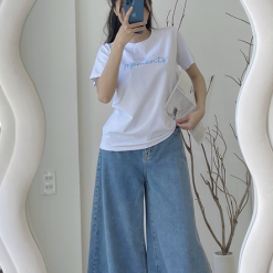 Áo Thun Thái Nữ Cổ Tròn Form suông Nhịp Trái Tim Chữ Moment - AG1223