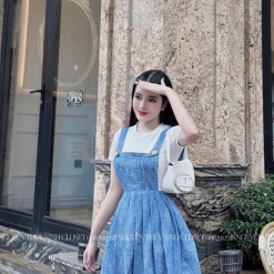 Sét áo thun trắng + yếm jean loang xếp ly - VD5847