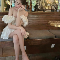 Đầm kem xô thêu 2 dây vai rớt phồng tùng bèo - VD5868