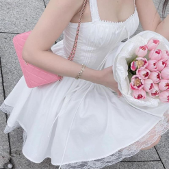 Đầm trắng 2 dây viền ren xếp nơ ngực tùng xoè phối ren lưới - VD5870