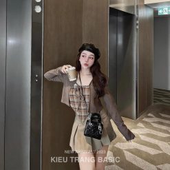 Sét khoác nâu + ống caro tà nhọn + chân váy xếp ly - VD5873