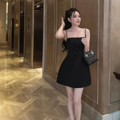 Đầm đen 2 dây chéo bụng đính đá nơ - VD5878