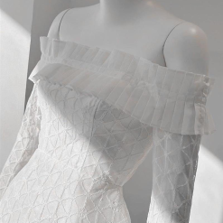 Đầm ren ngôi sao bẹt vai phối tơ xếp ly - VD5899