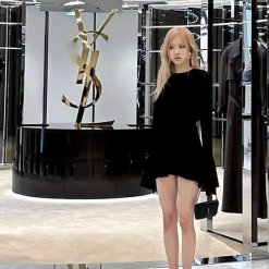 Đầm tay loe hở lửng siêu hot rose mặc - VD5900