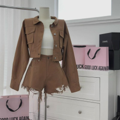 Sét 3 món jean nâu + crop 2 dây trắng + short - VD5910