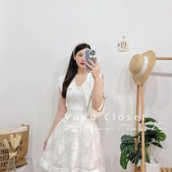 Đầm trắng gấm hoa nổi cổ thuỷ thủ đính đá nơ - VD5913