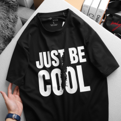 Áo Thun Nam Cổ Tròn Rurumen Màu Đen In Chữ Just Be Cool Big Size - AB463