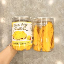 Xoài Sấy Muối Ớt Thơm Ngon 300g Hộp - 8936208934101
