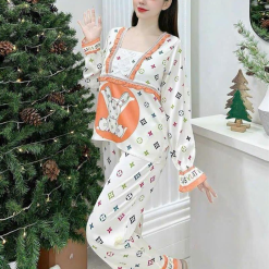 Đồ bộ pijama quần dài áo tay dài cổ vuông in hình - DBO4272