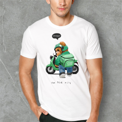 Áo Thun Nam Cổ Tròn Rurumen Màu Trắng In Hình Gấu Mang Balo (Có size 4x) - AB504