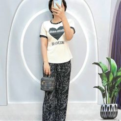 Đồ bộ quần dài áo tay ngắn in hình trái tim trước ngực - DBO4297