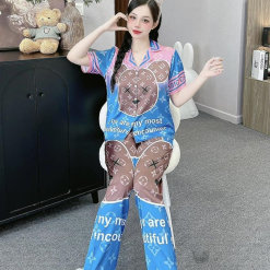Đồ bộ pijama latin quần dài áo tay ngắn cổ bẻ in hình dể thương - DBO4363