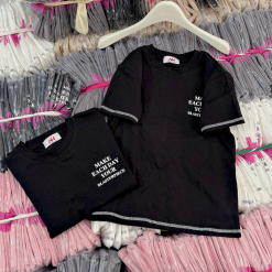 Áo Thun Nữ Cổ Tròn Baby Tee In Chữ Bên Ngực Mạc AH787 - AG1247