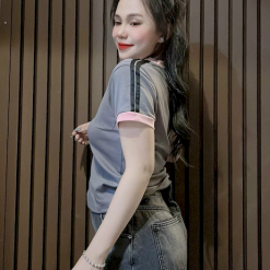 Áo Thun Nữ Cổ Tròn Baby Tee In Chữ The Famous Mạc AH787 - AG1265