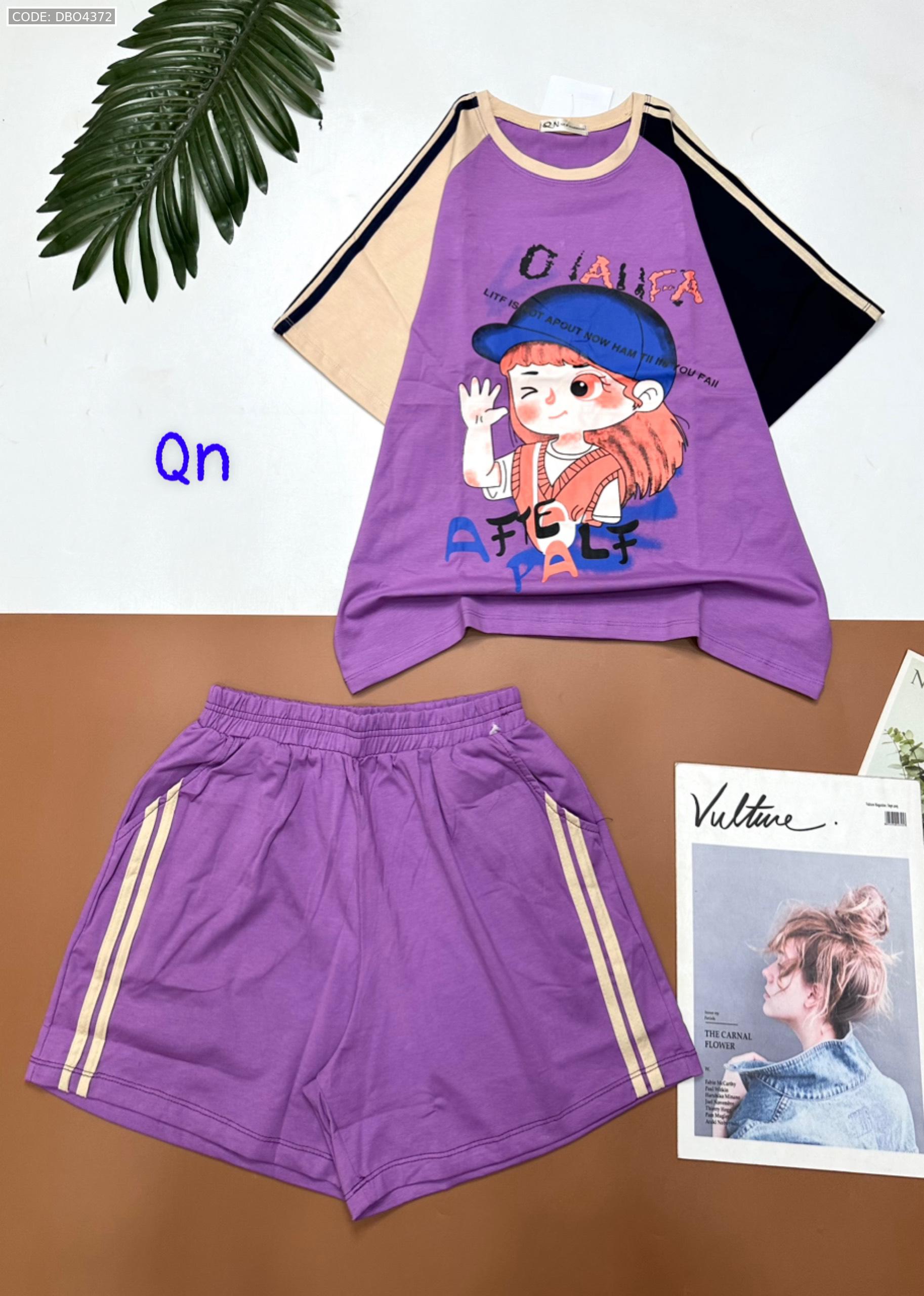 Đồ bộ quần đùi áo tay ngắn in hình bé đội nón Đồ bộ quần đùi áo tay ngắn in hình bé đội nón