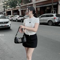 Áo thun nữ Baby Tee ôm body từ 35kg - 55kg in hình trái tim chữ A - AG1300