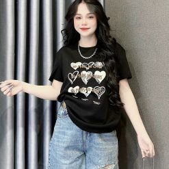 Áo Thun Nữ Cổ Tròn In Nhiều Hình Trái Tim Với Chữ form vừa size M(40-60kg) - AG1308