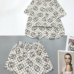 Đồ bộ tơ xước quần đùi áo sơ mi tay ngắn cổ bẻ in hoạ tiết - DBO4384