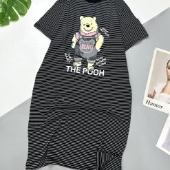 Đầm form suông tay ngắn cổ tròn in hình gấu The Pooh - DBO4389