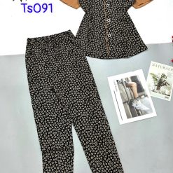 Đồ bộ quần dài áo tay ngắn cổ vuông có nút in hoạ tiết nhỏ - DBO4394