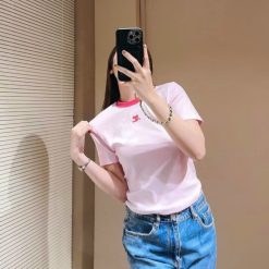 Áo thun nữ thuê logo trước ngực Baby Tee ôm body từ 35kg - 55kg - AG1339