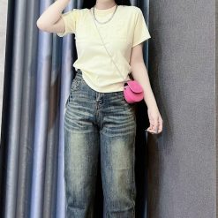 Áo thun nữ Baby Tee ôm body từ 35kg - 55kg In Nổi Chữ ICE - AG1362