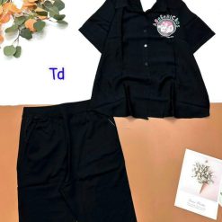 Đồ bộ tơ xước quần ngố đen áo sơ mi tay ngắn in hình bên trái - DBO4446
