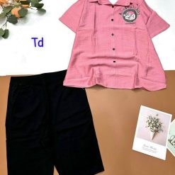 Đồ bộ tơ xước quần ngố đen áo sơ mi tay ngắn in hình bên trái - DBO4446