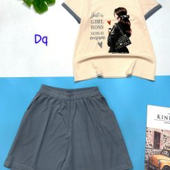 Đồ bộ quần đùi áo tay ngắn in hình cô gái tóc dài - DBO4463
