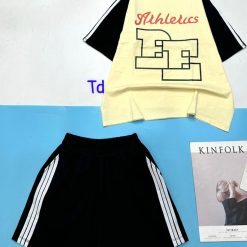 Đồ bộ quần đùi áo tay ngắn in chữ Arhlerics - DBO4481