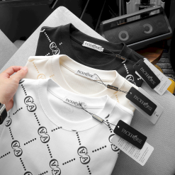 Áo Thun Cổ Tròn Pack Horse Unisex In Chữ AA - AB515