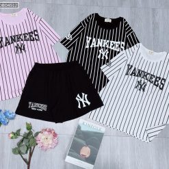Đồ bộ quần đùi đen áo sọc đứng in chữ YANKESS - DBO4512