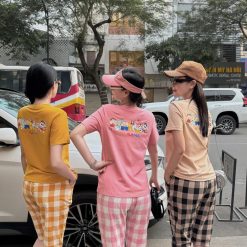 Đồ bộ thun cotton quần lửng kẻ ca rô áo tay ngắn in chữ The Alales - DBO4520