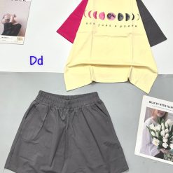 Đồ bộ quần đùi áo tay ngắn in hình trái đất tay hai màu - DBO4523