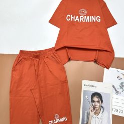 Đồ bộ quần lửng áo tay ngắn cổ tròn in chữ Charming - DBO4537