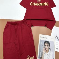 Đồ bộ quần lửng áo tay ngắn cổ tròn in chữ Charming - DBO4537