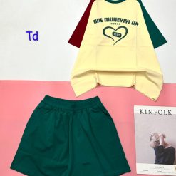 Đồ bộ quần đùi áo tay ngắn in chữ one muheyiyi up - DBO4557