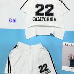 Đồ bộ thun nữ quần đùi 2 sọc in số 22 - DBO4582