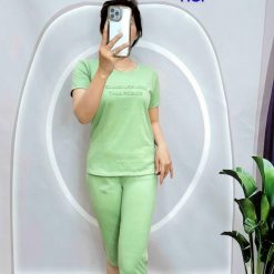 Đồ bộ quần lửng áo tay ngắn trơn in chữ nổi - DBO4590