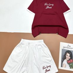 Đồ bộ thun nữ quần đùi cùng màu viền áo thêu chữ dirrest - DBO4592