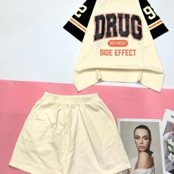Đồ bộ quần đùi áo tay ngắn in chữ DRUG - DBO4630