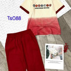 Đồ bộ quần lửng màu của line áo tay ngắn in chữ TIONFUN - DBO4675