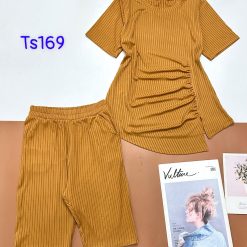 Đồ bộ vải tăm đũa quần ngố áo tay ngắn trơn nhún bên hông xẻ tà áo - DBO4693